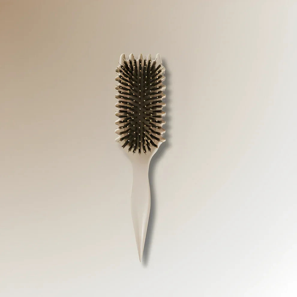 WaveLuxe | Anti-Frizz Detangling Brush for Curly Hair 4