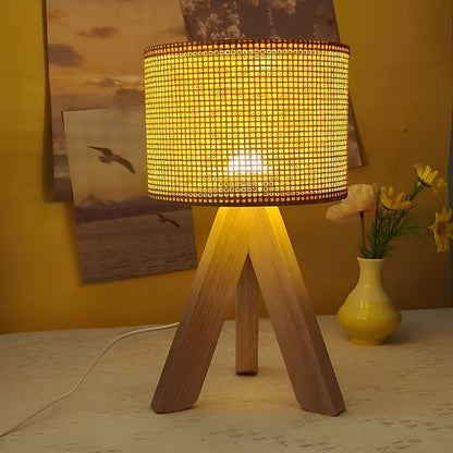 Eco Friendly Woven Rattan Table Lamp with USB Port