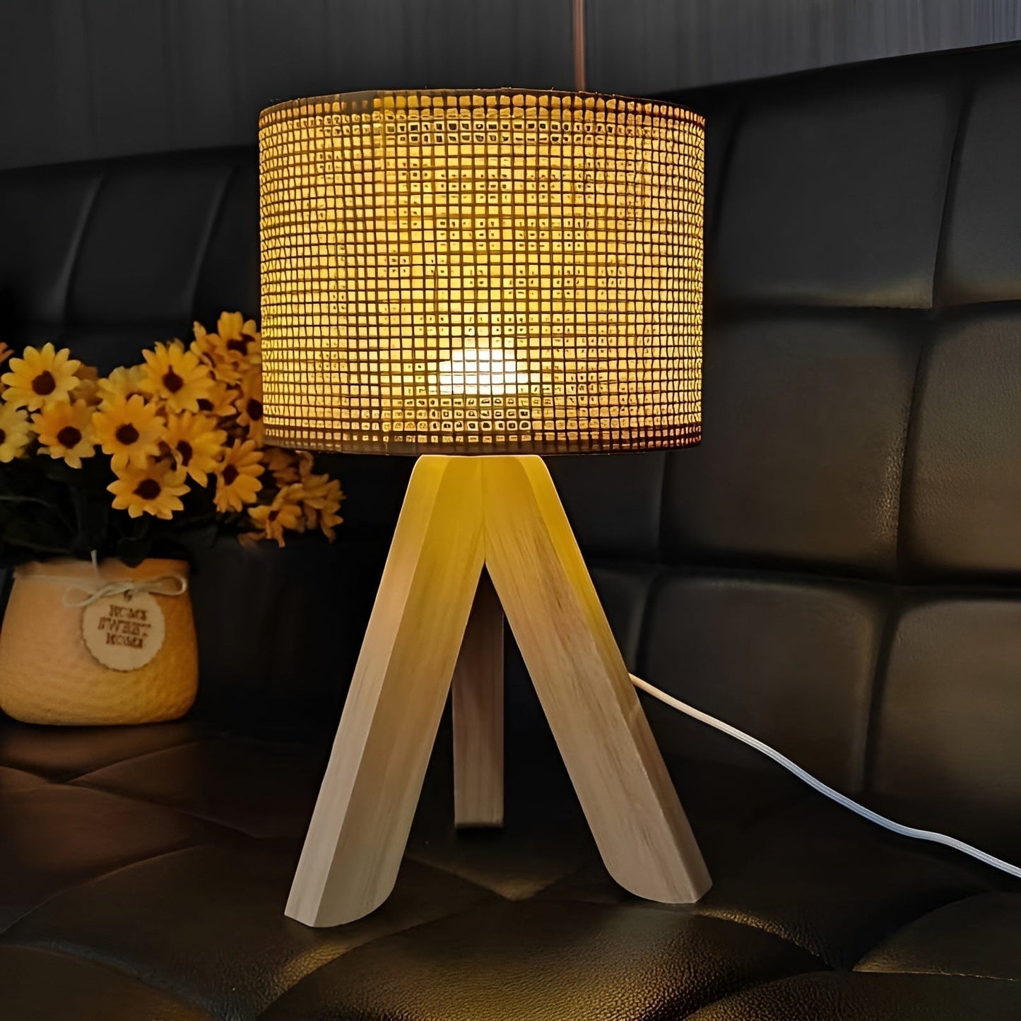 Eco Friendly Woven Rattan Table Lamp with USB Port
