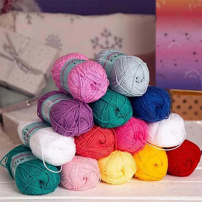 YarnBliss | Creative Festive Knitting Set for 25 Days of Winter Projects 4