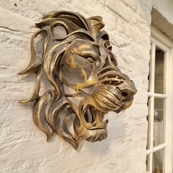 Stylish Lion Head Metal Wall Decor