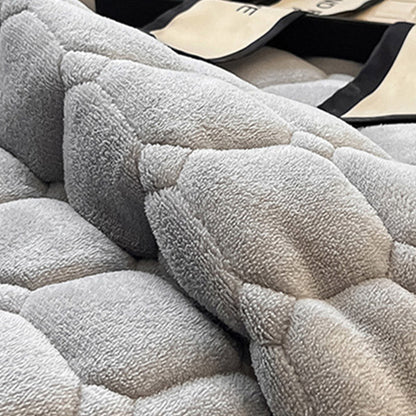 Cozy Plush Throw Blanket with Textured Pattern
