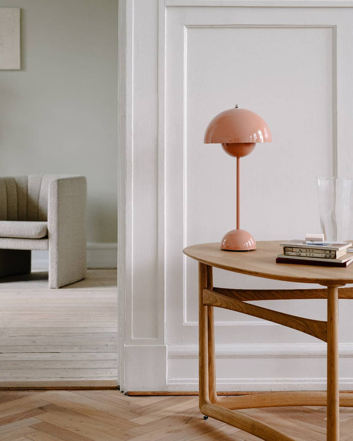 Fesara Glow Lamp - Stylish Modern Table Light