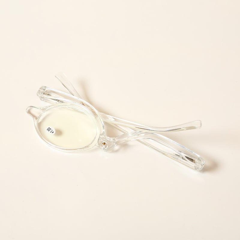 Easy To Use Crystal Clear Makeup Mirror