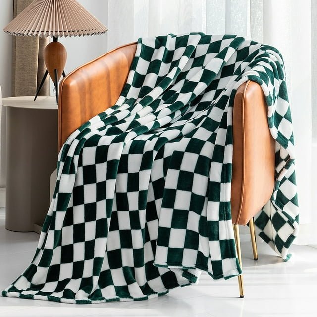 Super Soft Fleece Throw Blanket