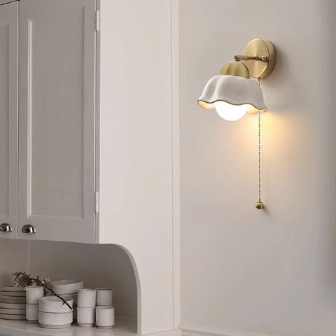 Vintage Adjustable Wall Light Fixture - Fesara