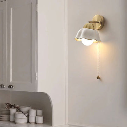 Vintage Adjustable Wall Light Fixture - Fesara