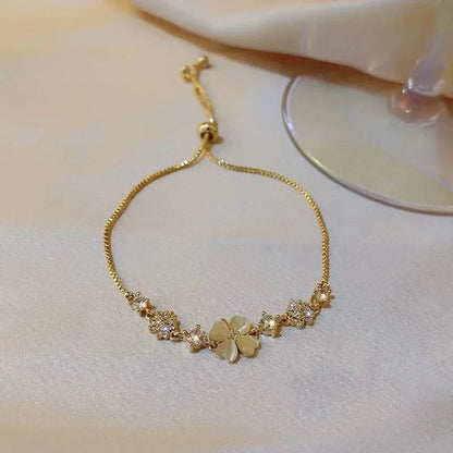 Delicate Green Clover Charm Bracelet