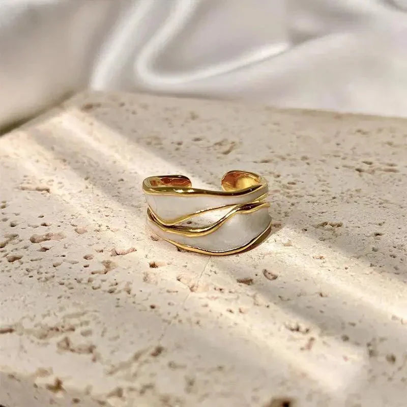 Elegant Adjustable 14K Gold Band Ring