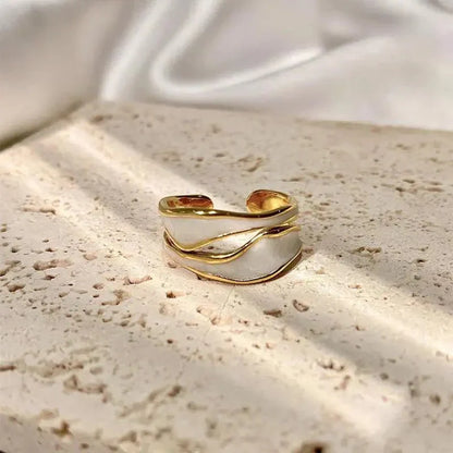 Elegant Adjustable 14K Gold Band Ring