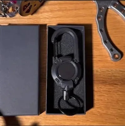 Durable Outdoor Carabiner Keychain Tool