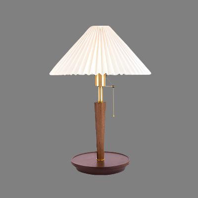 Classic Wooden Shade Table Lamp - Fesara