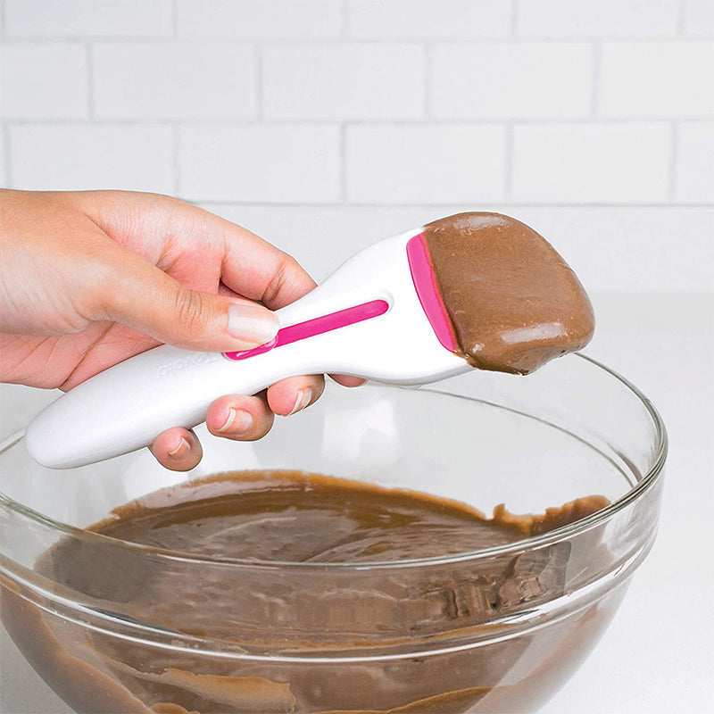 Easy Release Cake Serving Spoon