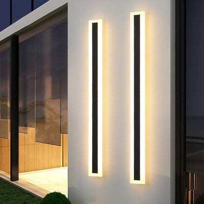 Stylish Outdoor LED Wall Light - Fesara