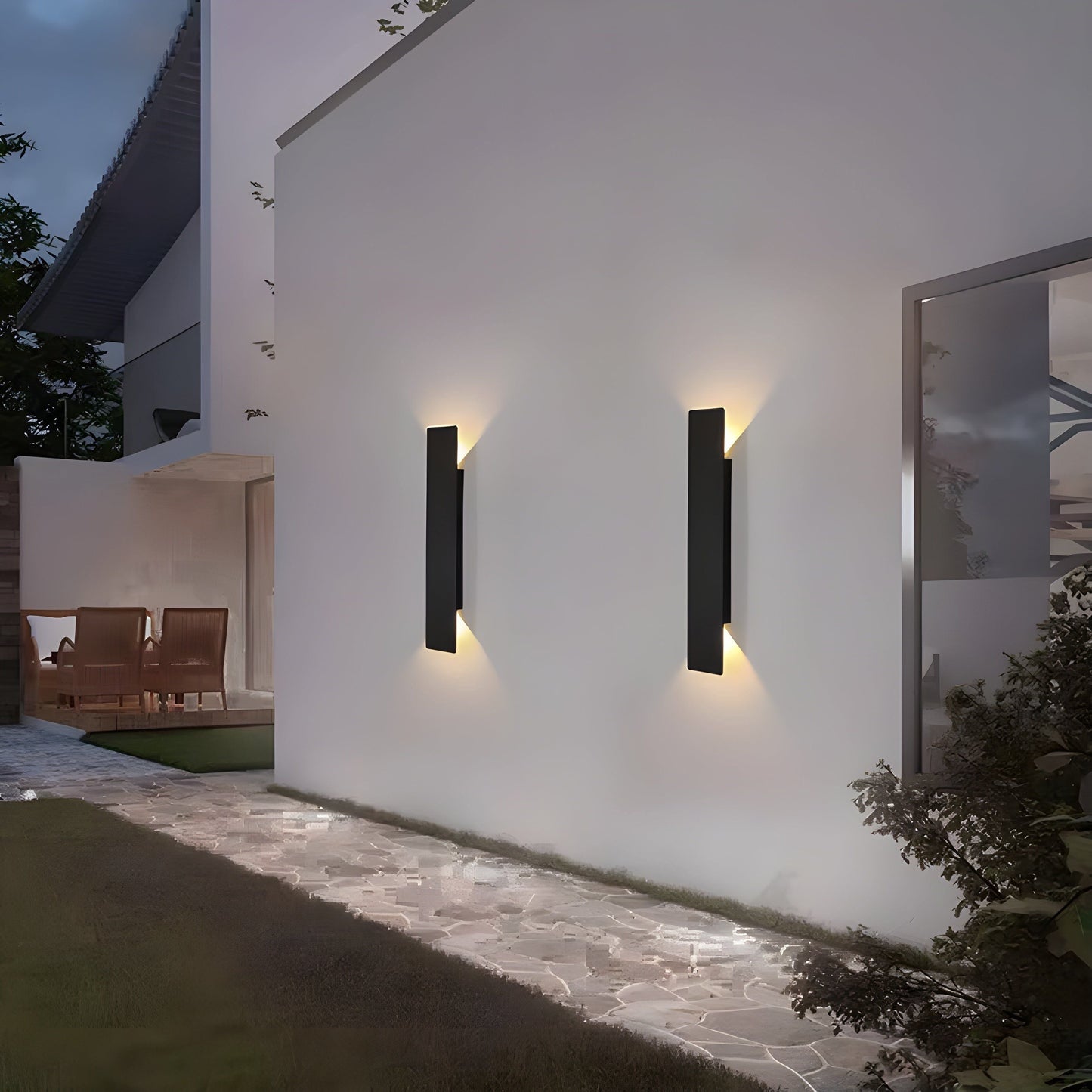 Stylish Outdoor LED Wall Light - Aluminum