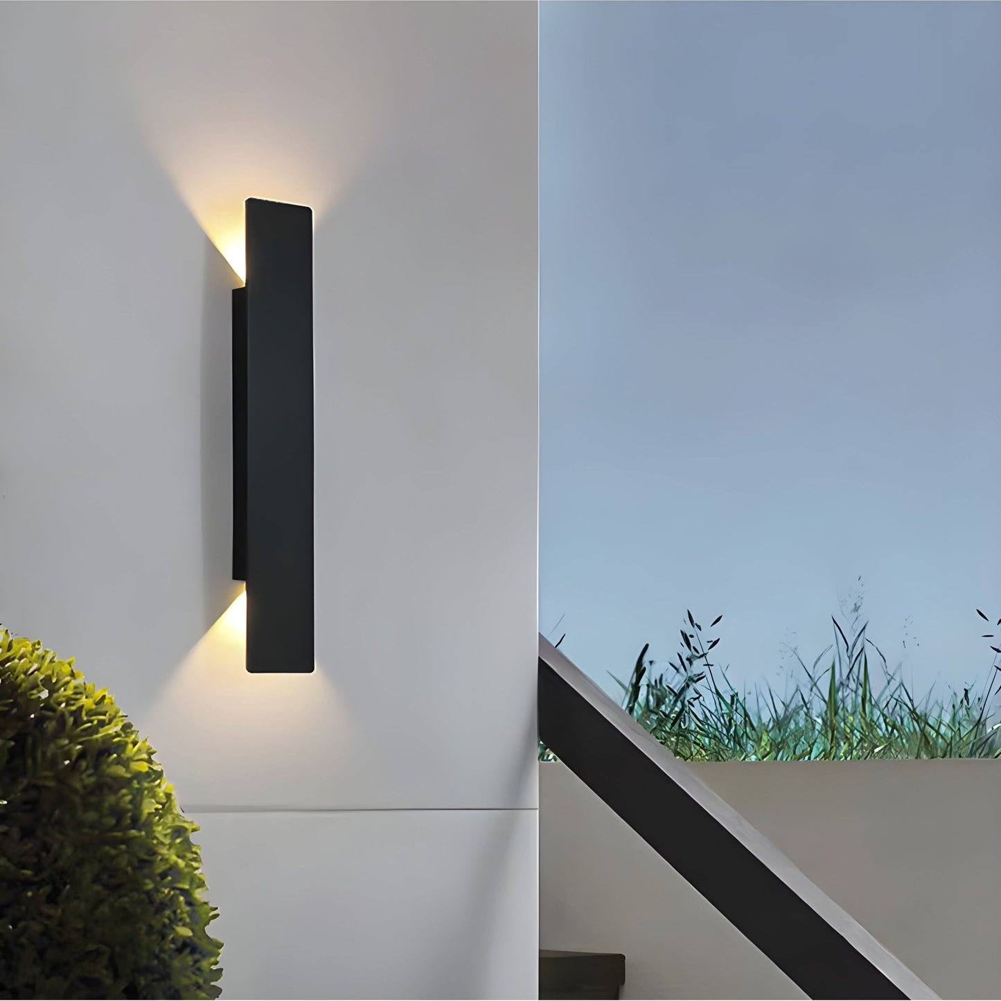 Stylish Outdoor LED Wall Light - Aluminum
