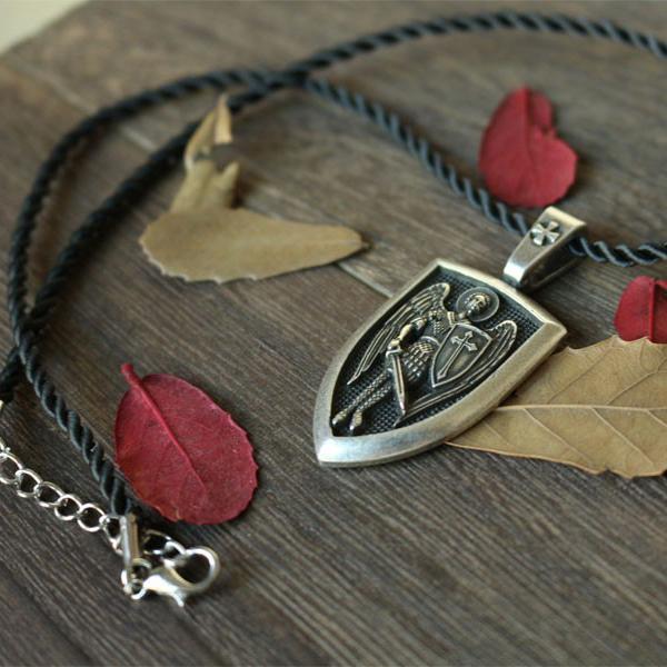 Angel Wing Protective Chain Necklace