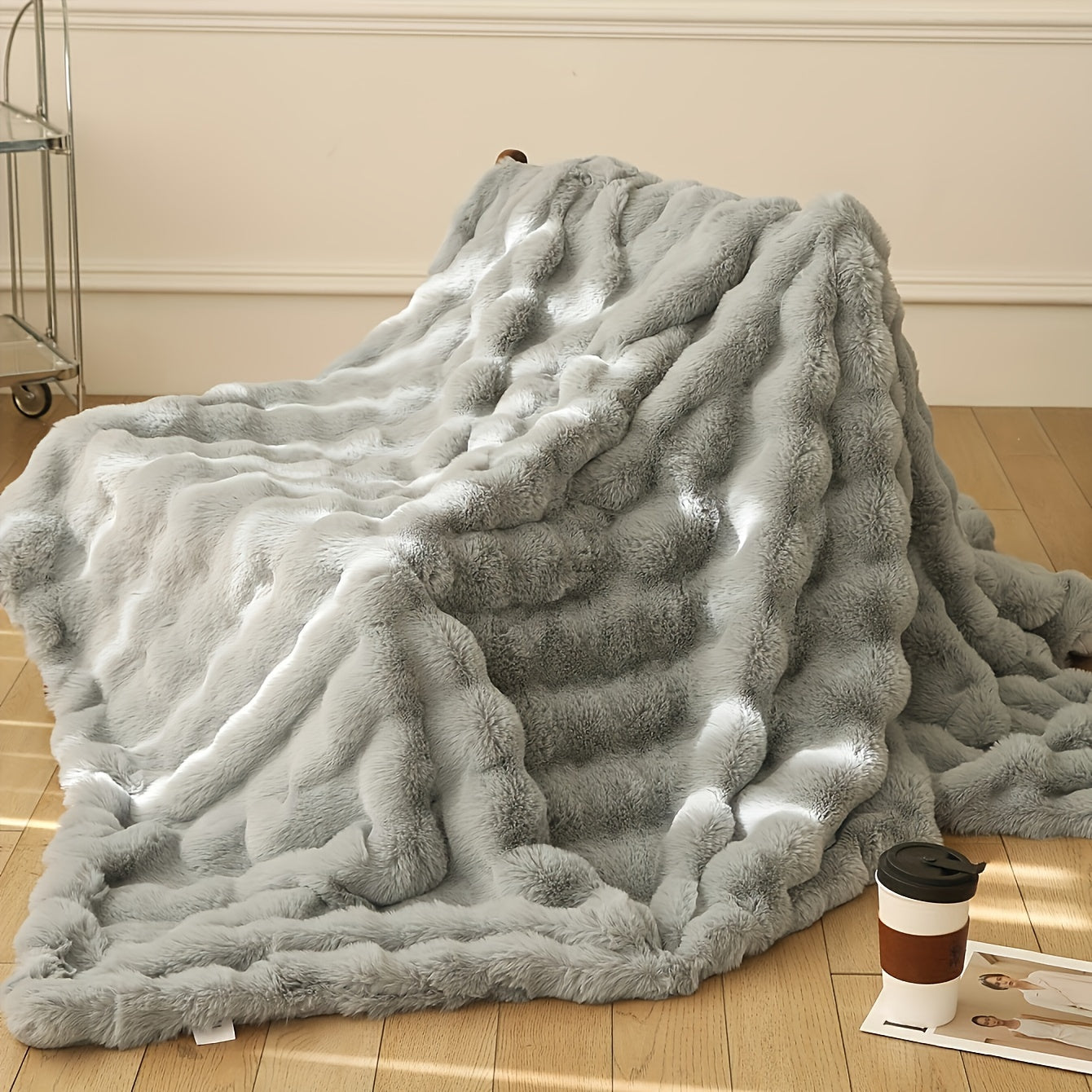 Soft Plush Bunny Throw Blanket - Cozy and Long Lasting