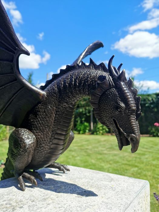Detailed Dragon Statue Water Feature Fountain