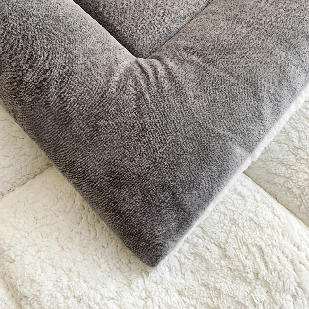 Cozy Cabin Plush Fleece Duvet Blanket