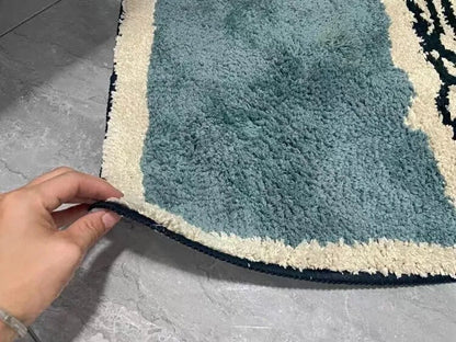 Luxurious Non-Slip Bath Mat for Elegant Bathrooms