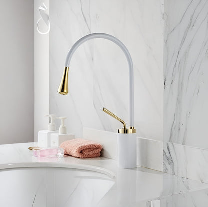 EasyTouch 360° Faucet with Leak-Proof Control