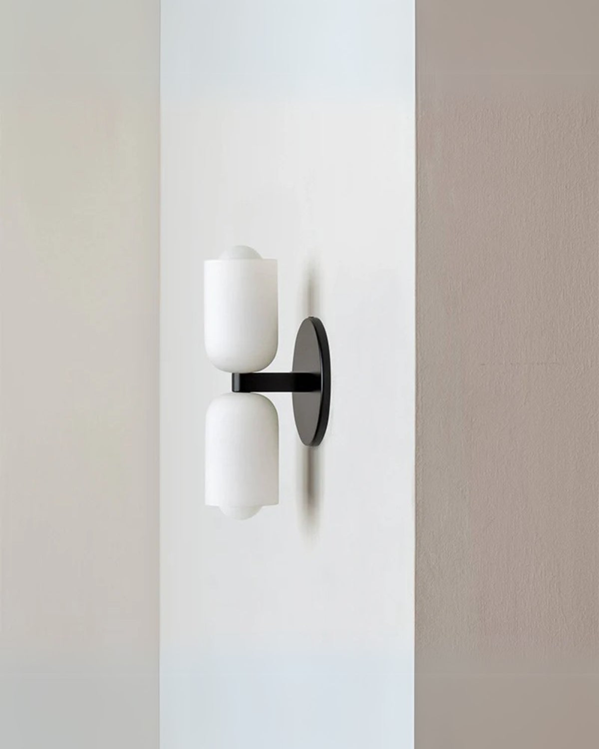 Stylish Wall Lamp with Starry Night Effect