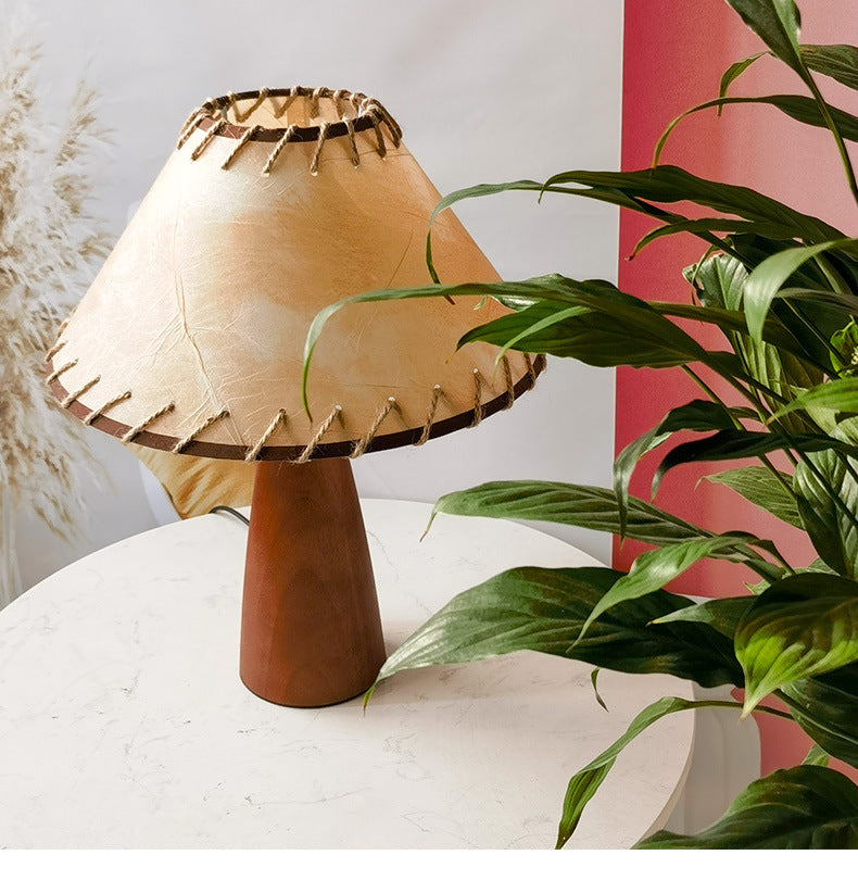 Traditional Wooden Desk Lamp - Fesara