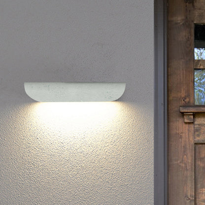 Fesara | Contemporary Weatherproof Outdoor Wall Light