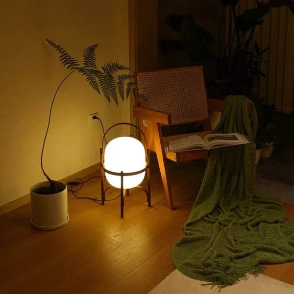 Classic Woven Basket Table Lamp
