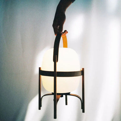 Classic Woven Basket Table Lamp