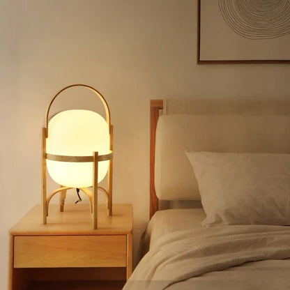 Classic Woven Basket Table Lamp