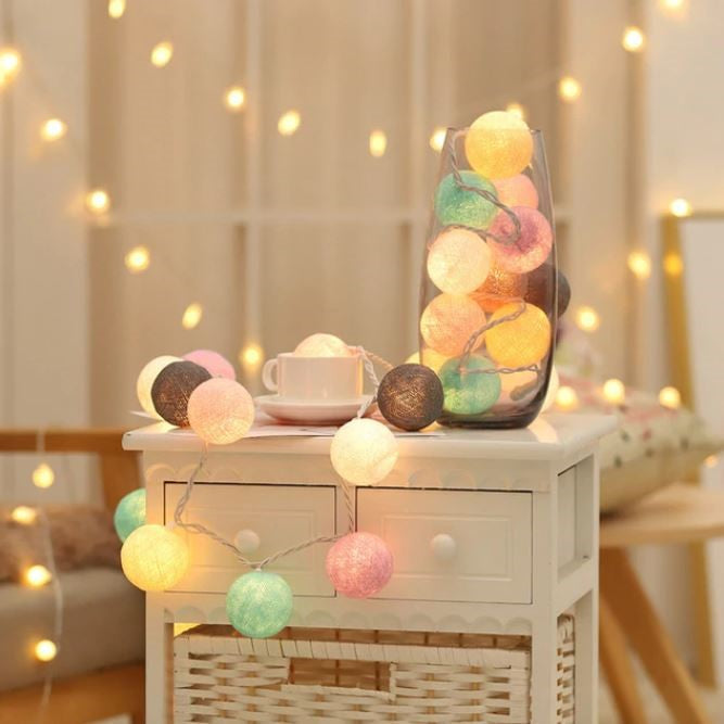 Fun Glow Cotton Ball Sling - LumiBall
