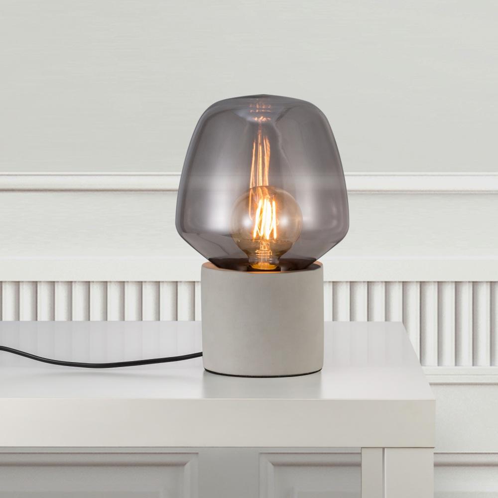 Small Chic Concrete Table Lamp