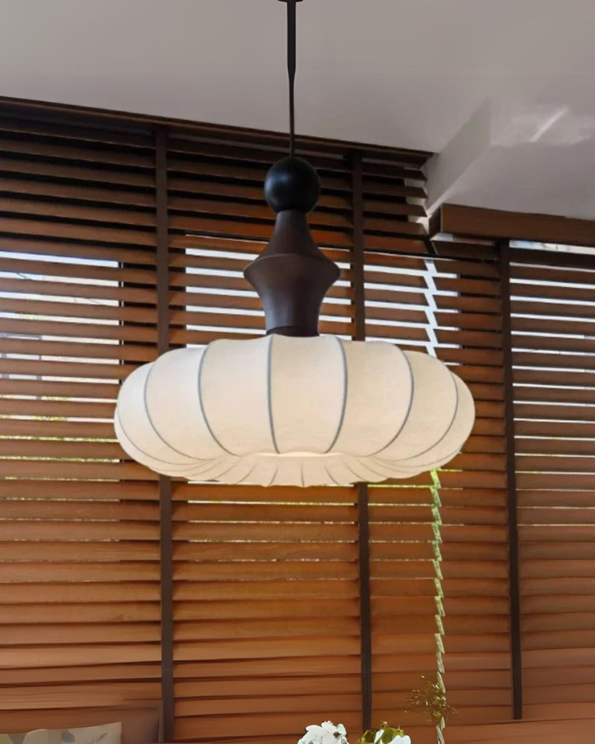 Luxurious Fabric Desk Lamp with Cozy Glow