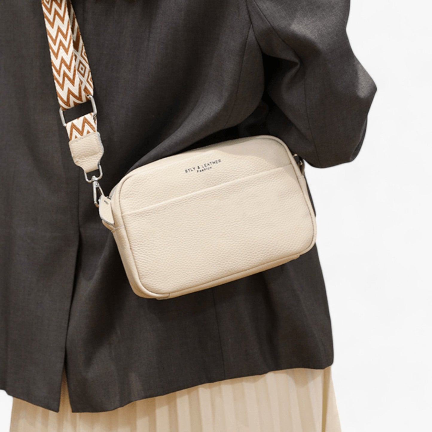 Stylish Leather Crossbody Purse for Women
