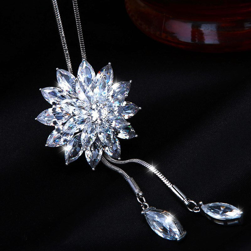 Frozen Frosty Snowflake Pendant Necklace - Fesara