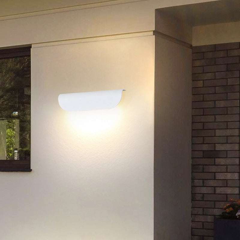 Fesara | Contemporary Weatherproof Outdoor Wall Light