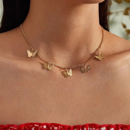Delicate Floral Pendant Choker Necklace