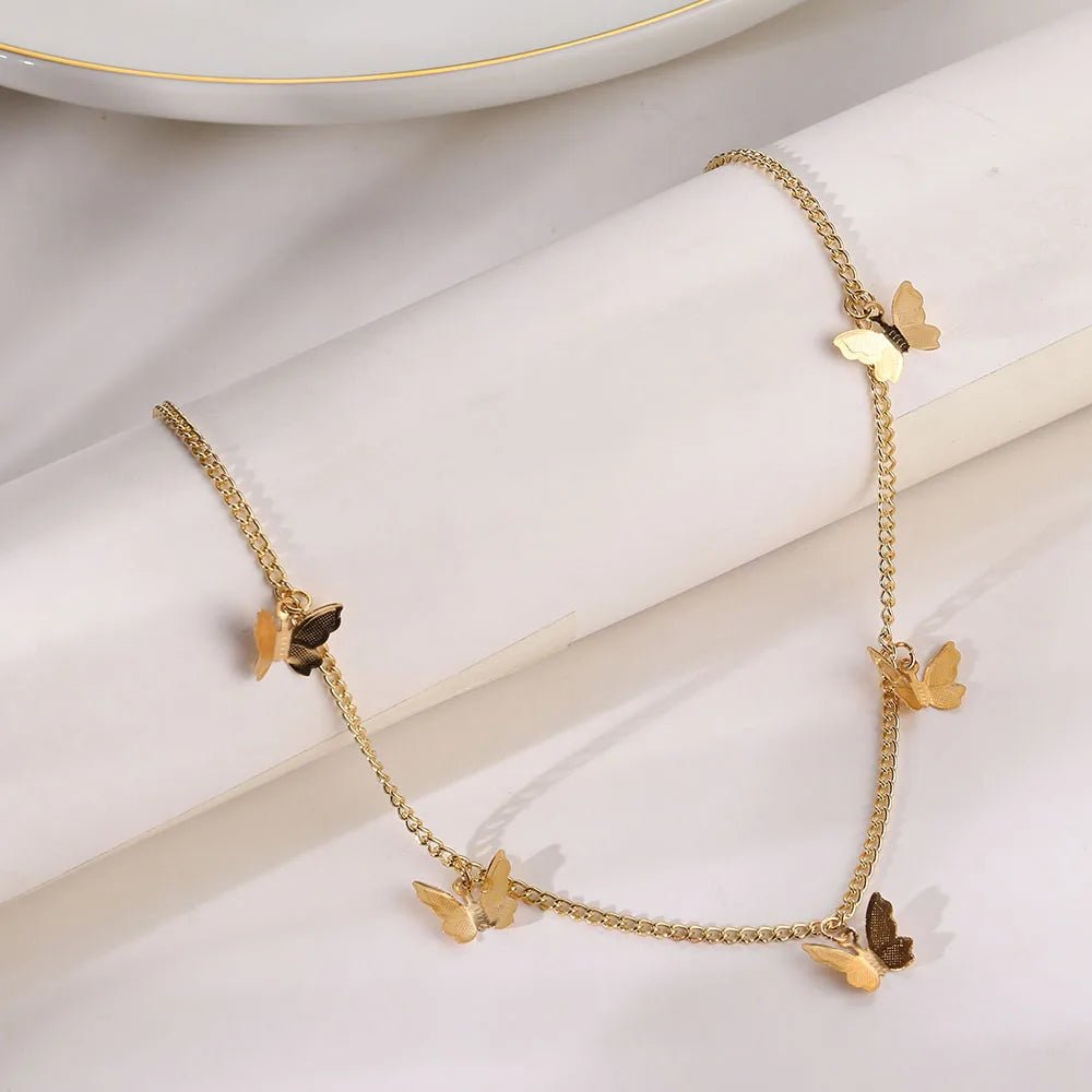 Delicate Floral Pendant Choker Necklace