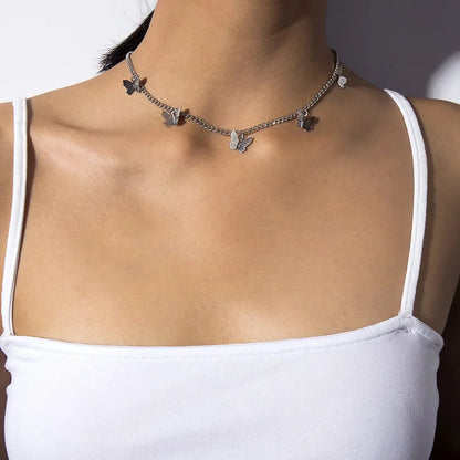 Delicate Floral Pendant Choker Necklace