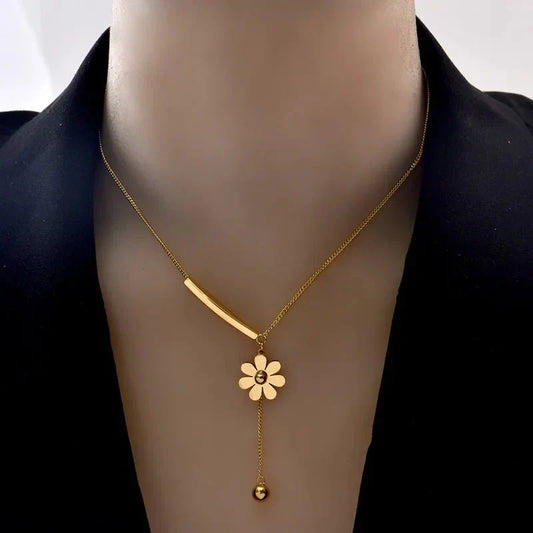 Delicate Flower Drop Chain Necklace - Fesara