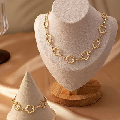 Delicate Floral Choker Necklace Set