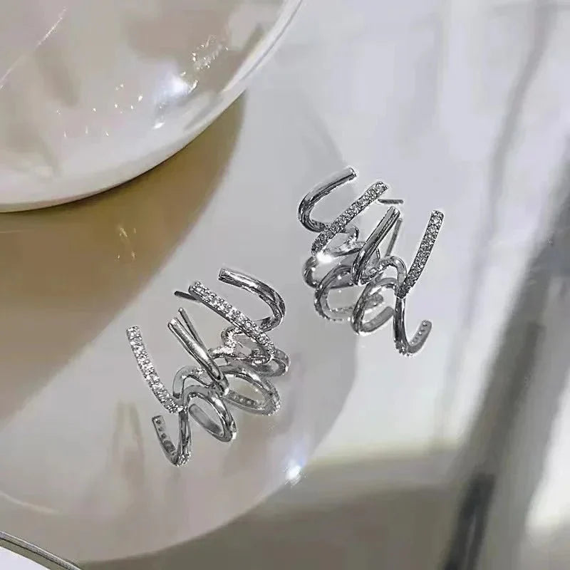 Sparkly Dainty Claw Hug Earrings