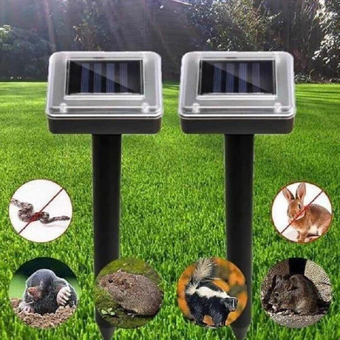 Outdoor Solar Pest Repeller for Yard and Garden