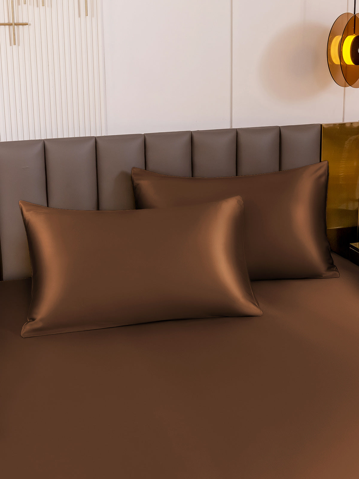 Soft Mulberry Silk Pillowcase Set with Zipper Closure