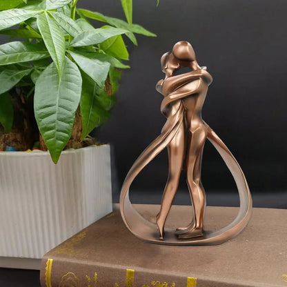 Romantic Couple Figurine Sculpture Resin Decor - Fesara