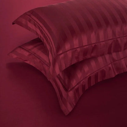 Luxurious Red Cotton Bedding Set
