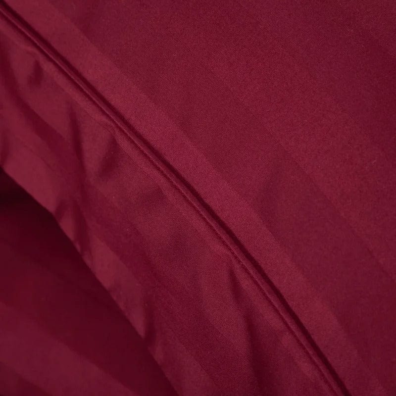 Luxurious Red Cotton Bedding Set
