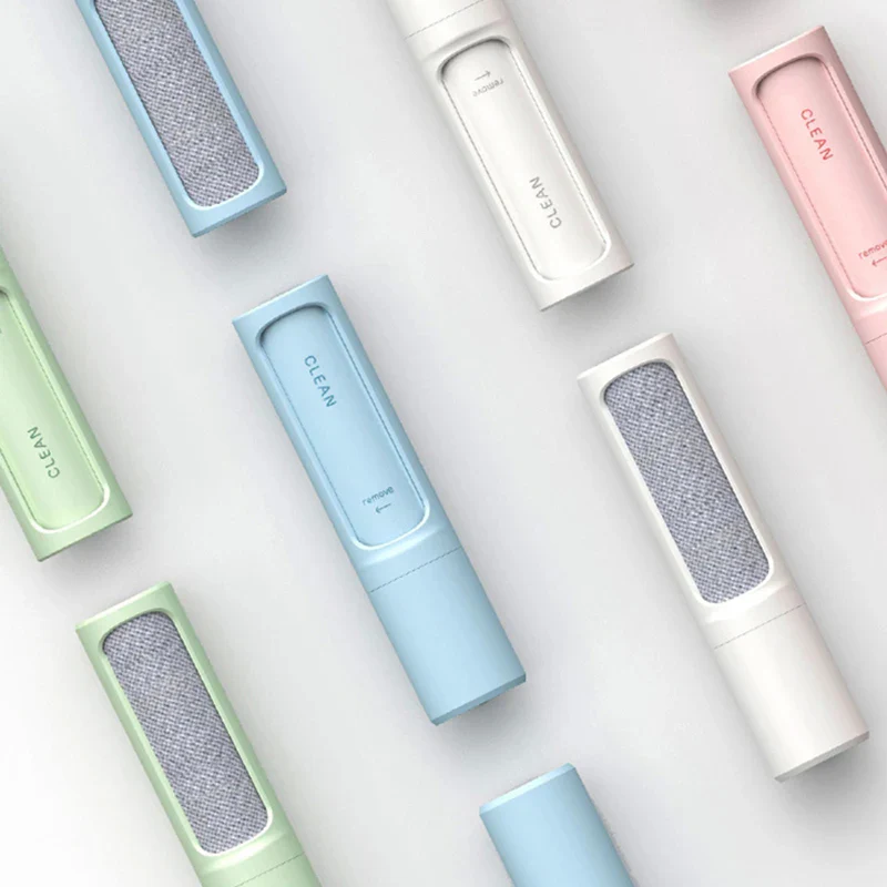 Pet Grooming Brush with Built-In Lint Roller Tool